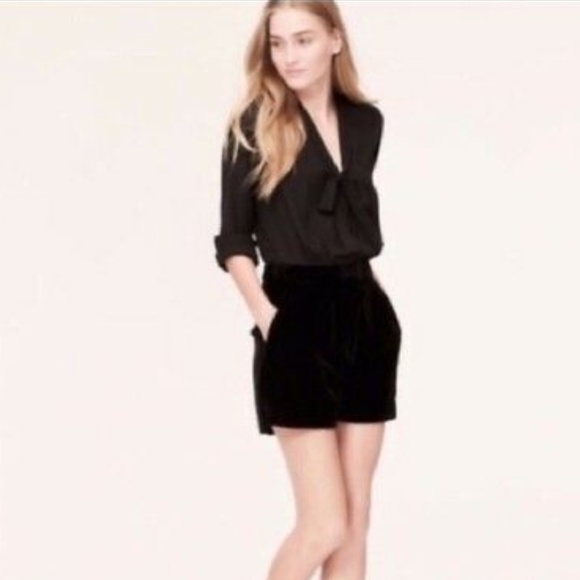 LOFT Pants - Ann Taylor LOFT Silky Tie Waist Romper w/ Pockets
